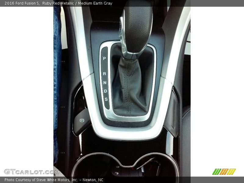 Ruby Red Metallic / Medium Earth Gray 2016 Ford Fusion S