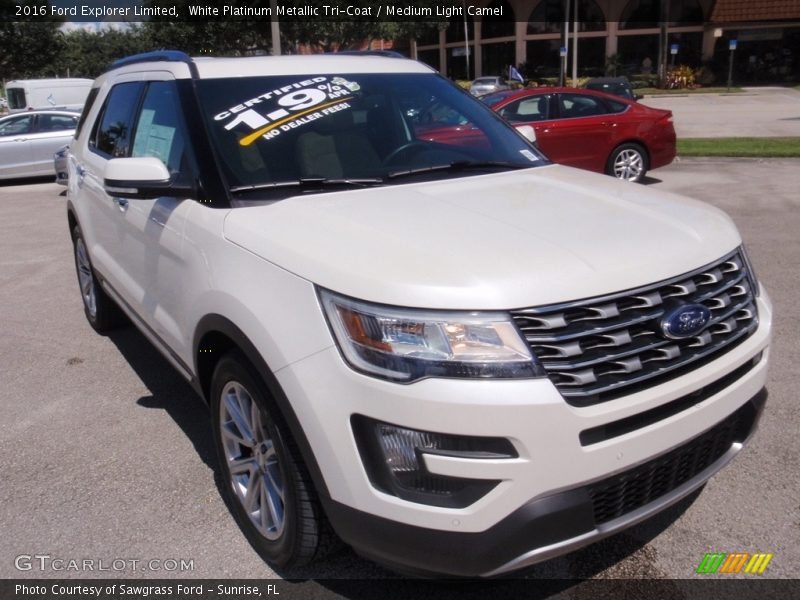 White Platinum Metallic Tri-Coat / Medium Light Camel 2016 Ford Explorer Limited