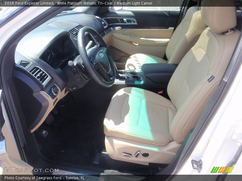 White Platinum Metallic Tri-Coat / Medium Light Camel 2016 Ford Explorer Limited