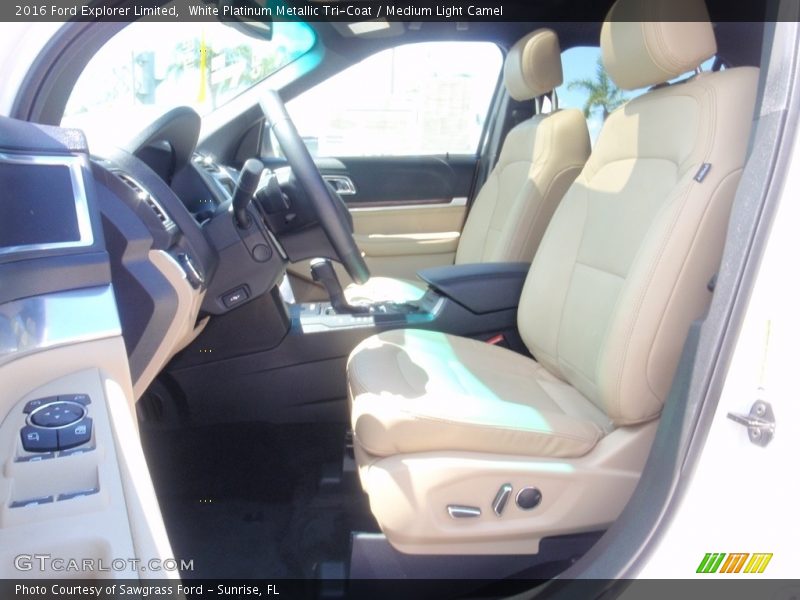 White Platinum Metallic Tri-Coat / Medium Light Camel 2016 Ford Explorer Limited