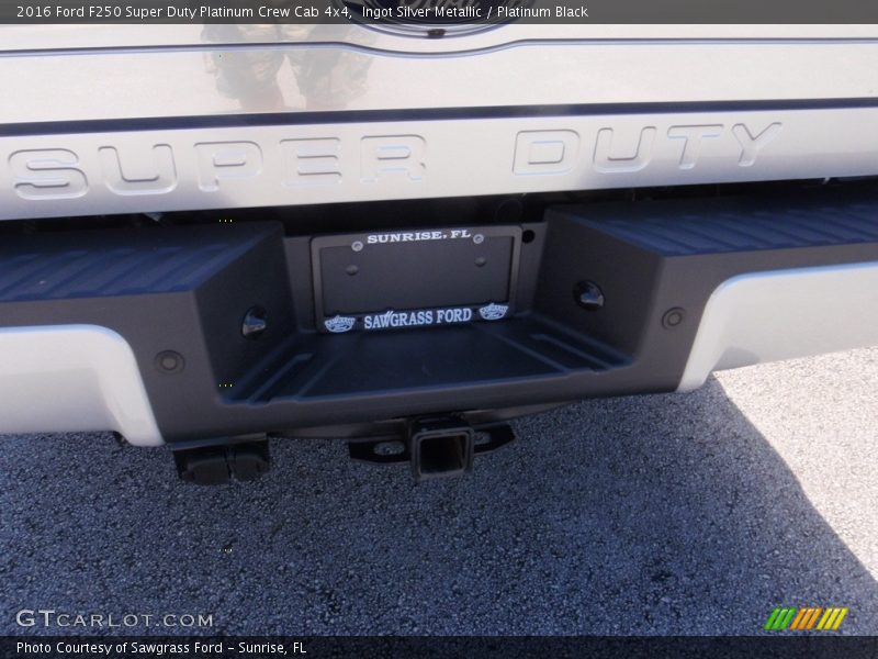 Ingot Silver Metallic / Platinum Black 2016 Ford F250 Super Duty Platinum Crew Cab 4x4