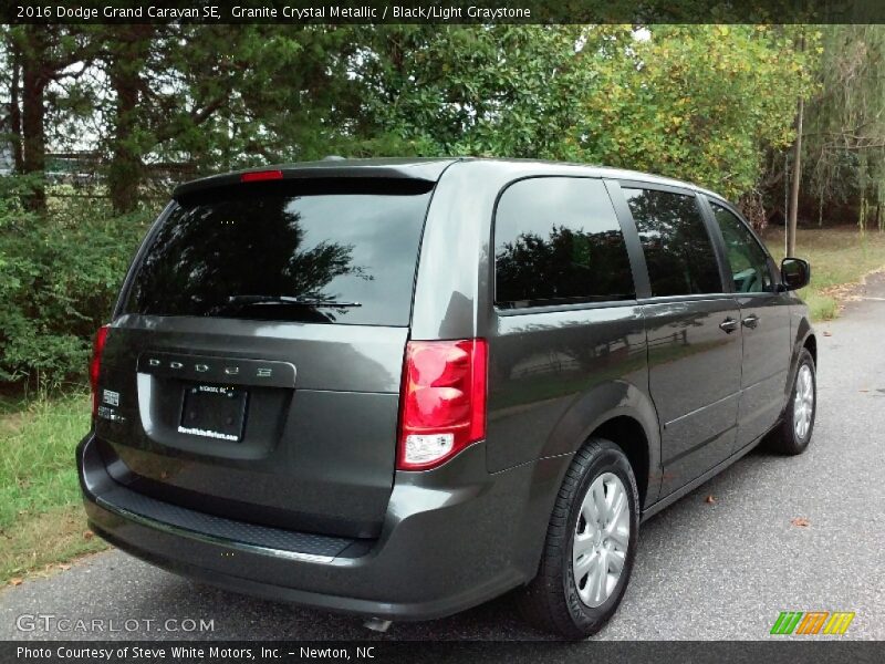 Granite Crystal Metallic / Black/Light Graystone 2016 Dodge Grand Caravan SE