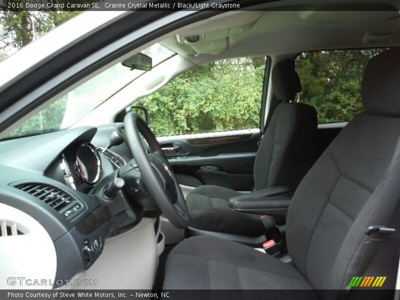 Granite Crystal Metallic / Black/Light Graystone 2016 Dodge Grand Caravan SE