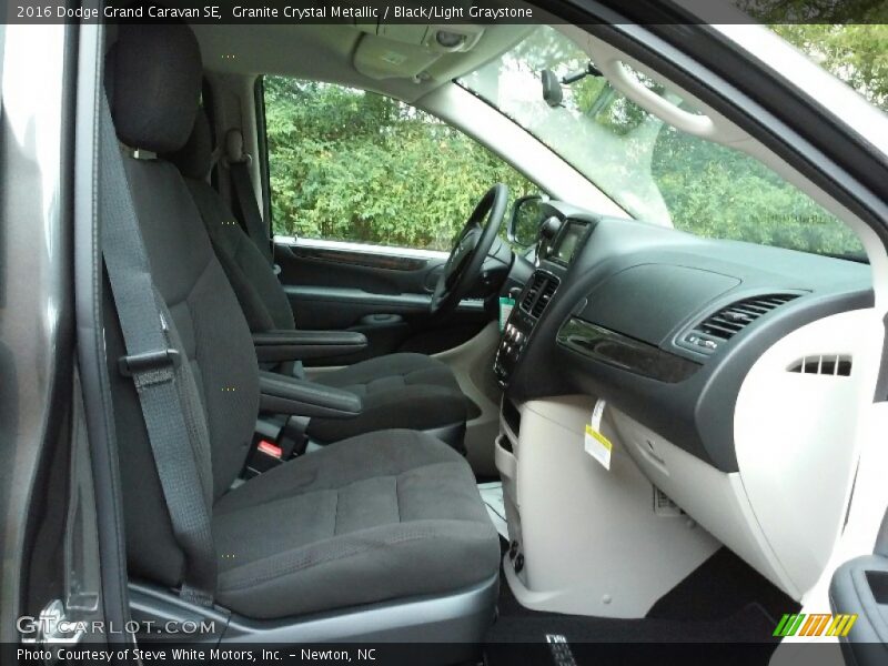 Granite Crystal Metallic / Black/Light Graystone 2016 Dodge Grand Caravan SE