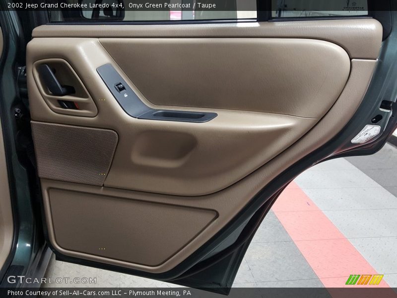 Onyx Green Pearlcoat / Taupe 2002 Jeep Grand Cherokee Laredo 4x4