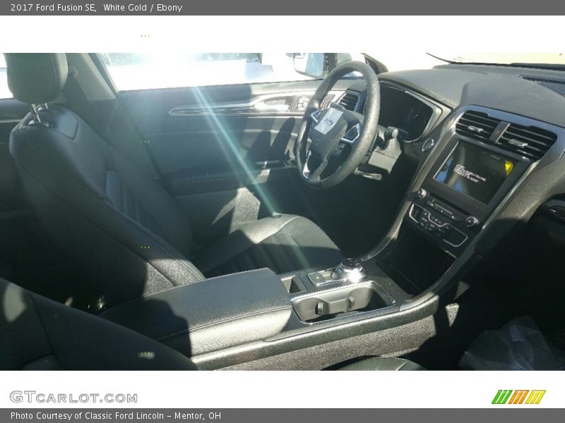 White Gold / Ebony 2017 Ford Fusion SE