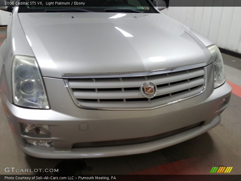 Light Platinum / Ebony 2006 Cadillac STS V6