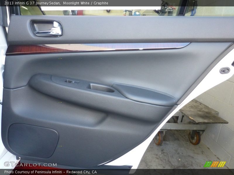 Moonlight White / Graphite 2013 Infiniti G 37 Journey Sedan