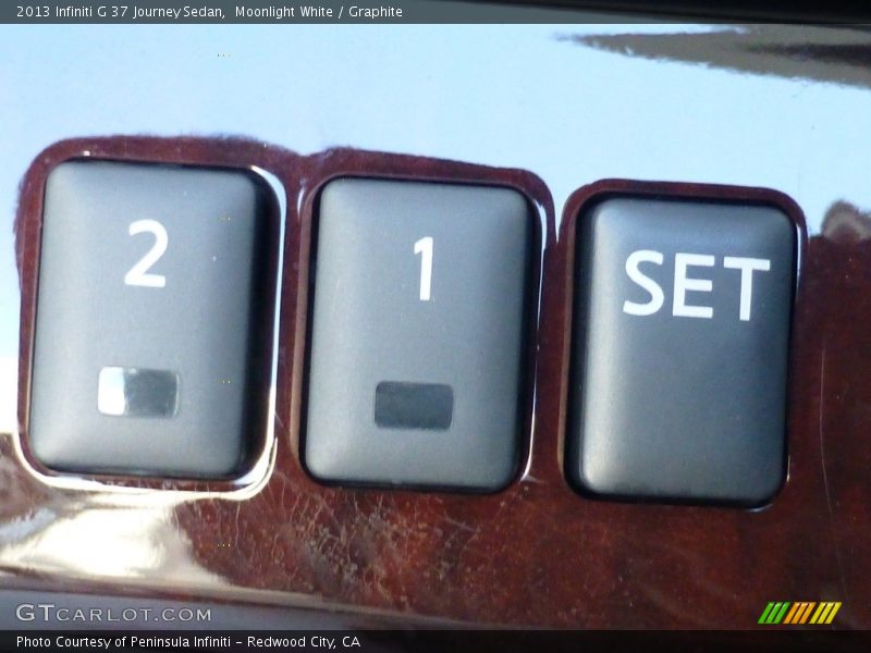 Moonlight White / Graphite 2013 Infiniti G 37 Journey Sedan