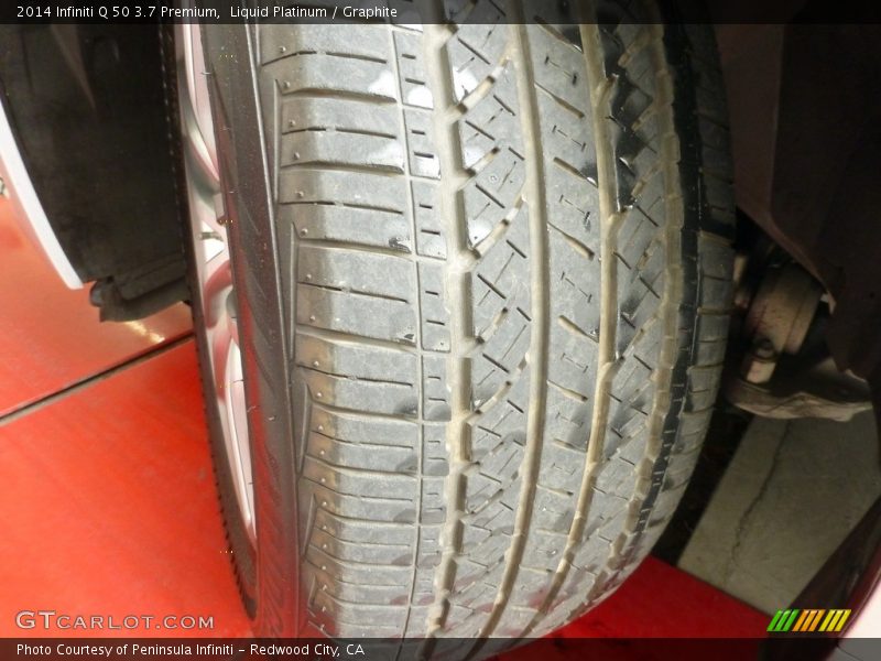 Liquid Platinum / Graphite 2014 Infiniti Q 50 3.7 Premium