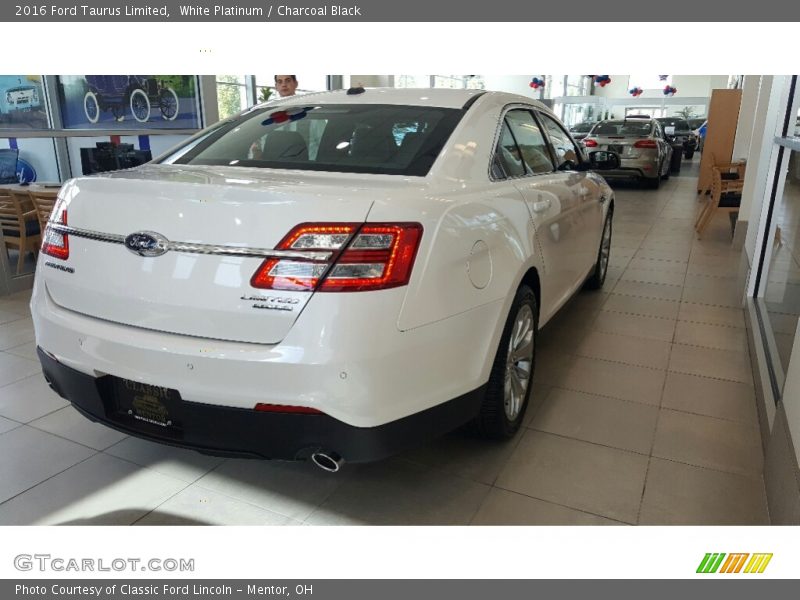 White Platinum / Charcoal Black 2016 Ford Taurus Limited