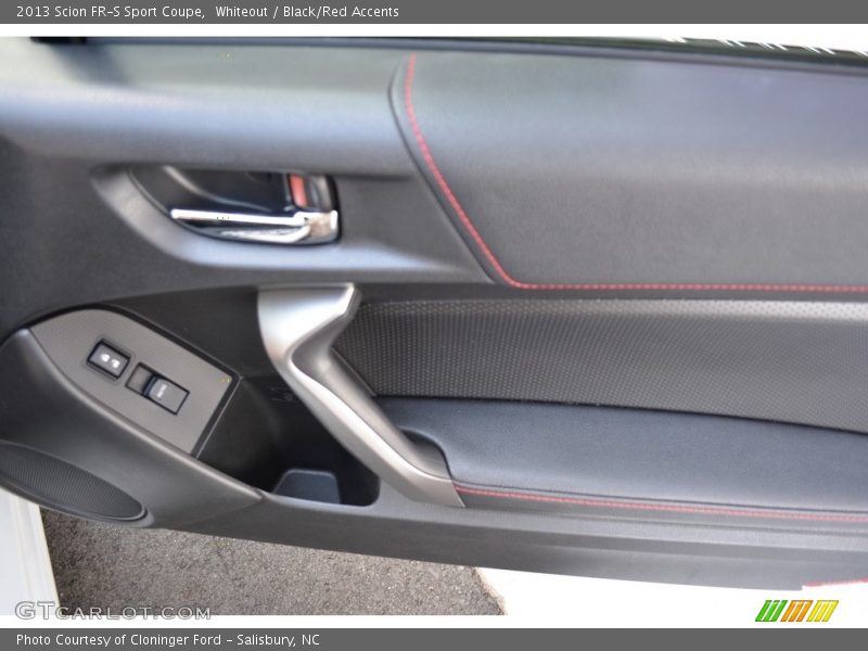 Whiteout / Black/Red Accents 2013 Scion FR-S Sport Coupe