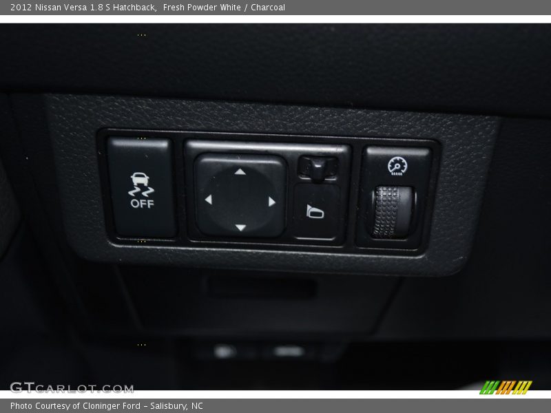 Fresh Powder White / Charcoal 2012 Nissan Versa 1.8 S Hatchback
