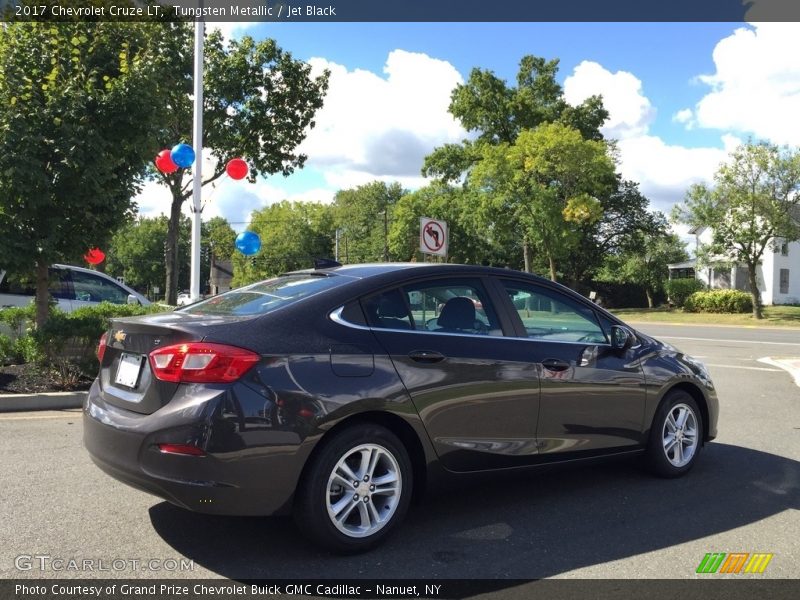 Tungsten Metallic / Jet Black 2017 Chevrolet Cruze LT