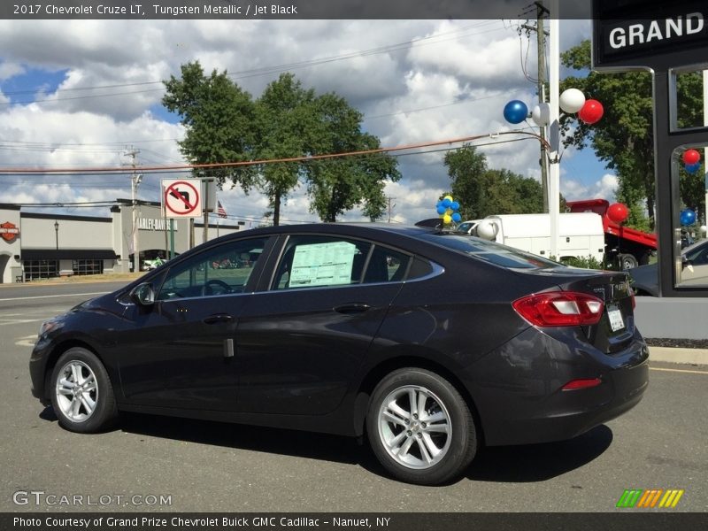 Tungsten Metallic / Jet Black 2017 Chevrolet Cruze LT