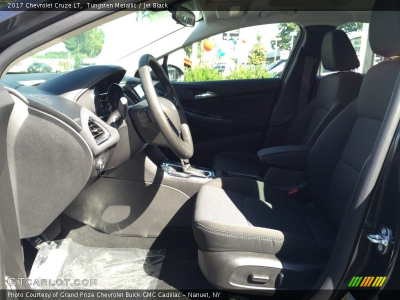 Tungsten Metallic / Jet Black 2017 Chevrolet Cruze LT