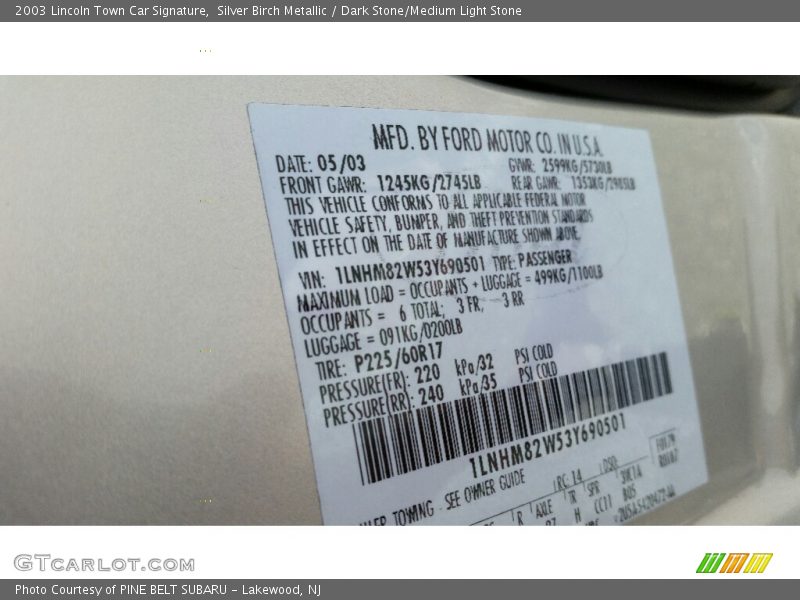 Silver Birch Metallic / Dark Stone/Medium Light Stone 2003 Lincoln Town Car Signature