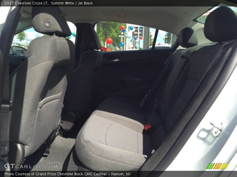 Summit White / Jet Black 2017 Chevrolet Cruze LT