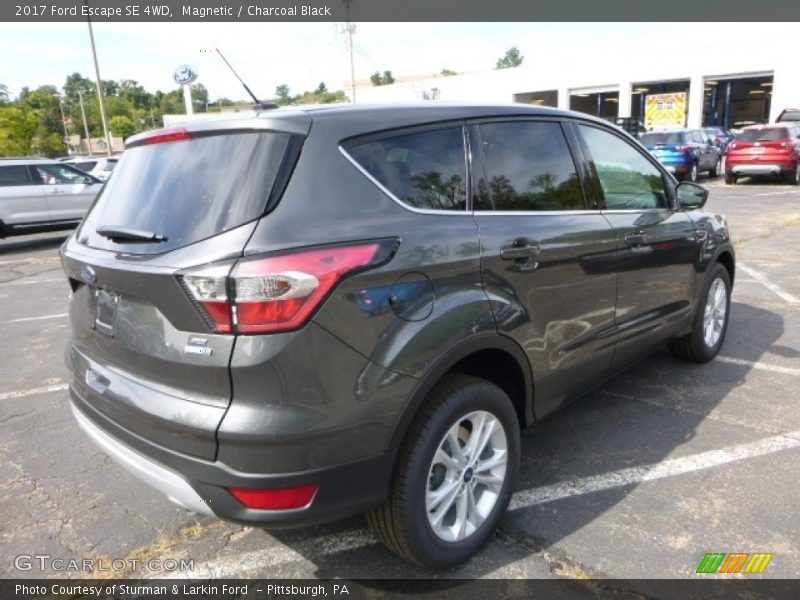 Magnetic / Charcoal Black 2017 Ford Escape SE 4WD