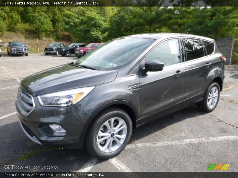 Magnetic / Charcoal Black 2017 Ford Escape SE 4WD
