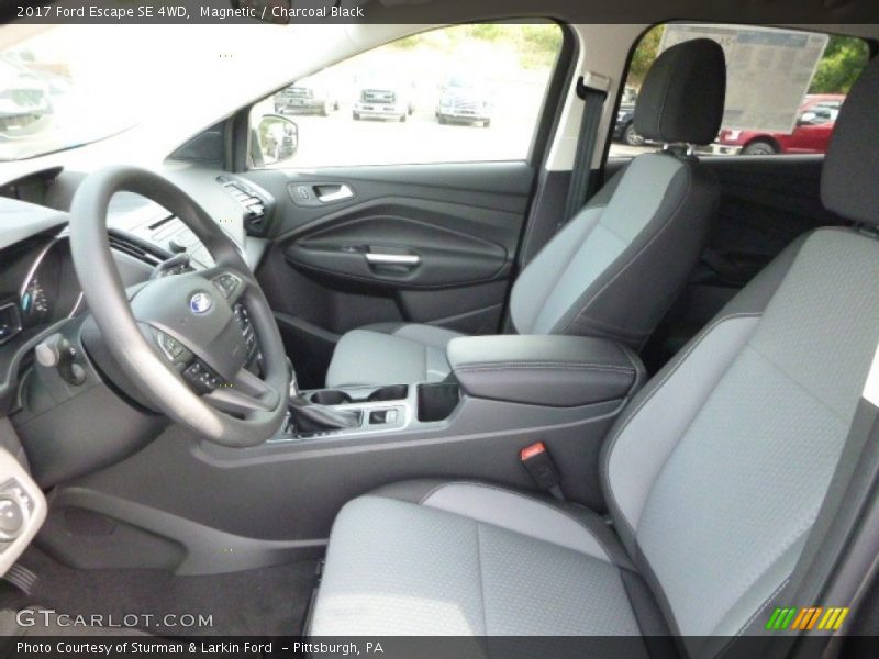 Magnetic / Charcoal Black 2017 Ford Escape SE 4WD