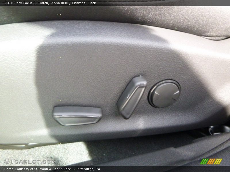 Kona Blue / Charcoal Black 2016 Ford Focus SE Hatch