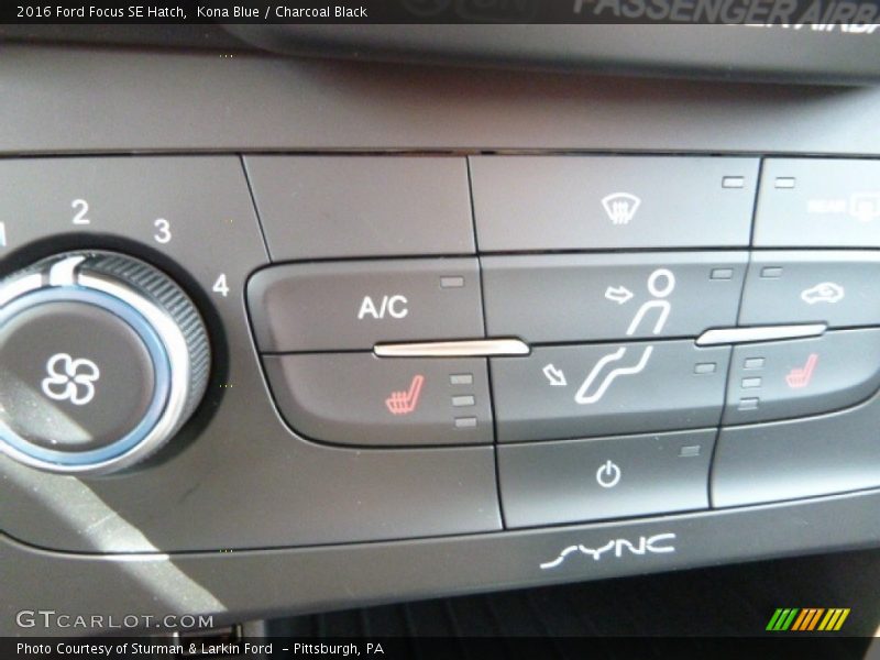 Controls of 2016 Focus SE Hatch