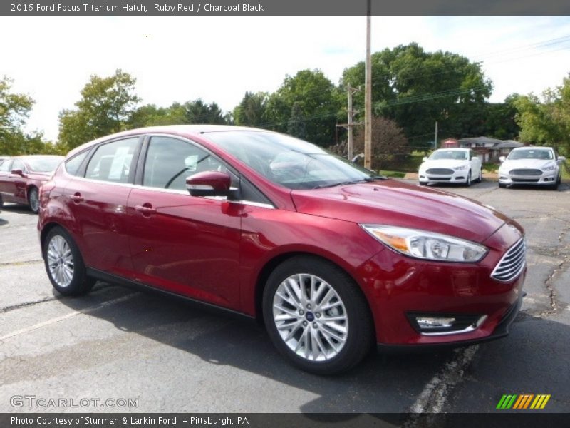 Front 3/4 View of 2016 Focus Titanium Hatch
