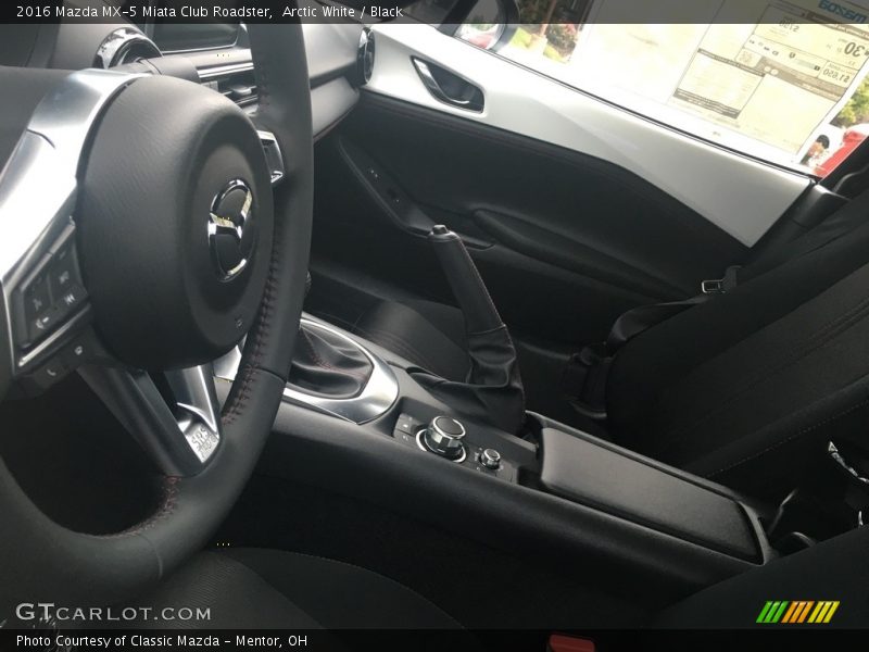 Arctic White / Black 2016 Mazda MX-5 Miata Club Roadster