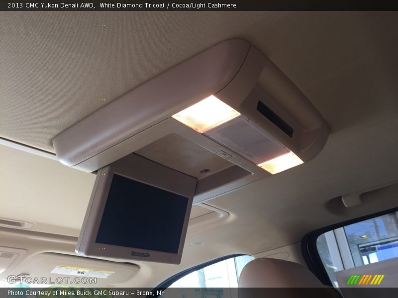 White Diamond Tricoat / Cocoa/Light Cashmere 2013 GMC Yukon Denali AWD