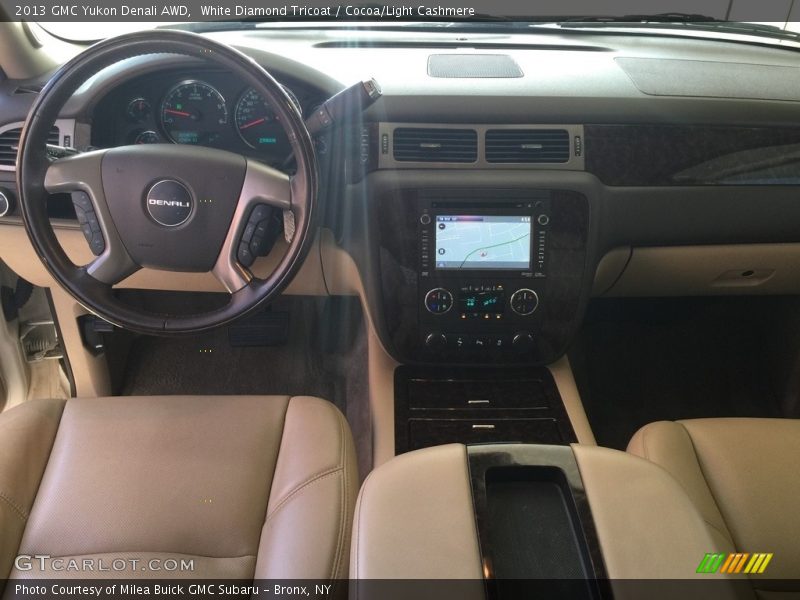 White Diamond Tricoat / Cocoa/Light Cashmere 2013 GMC Yukon Denali AWD