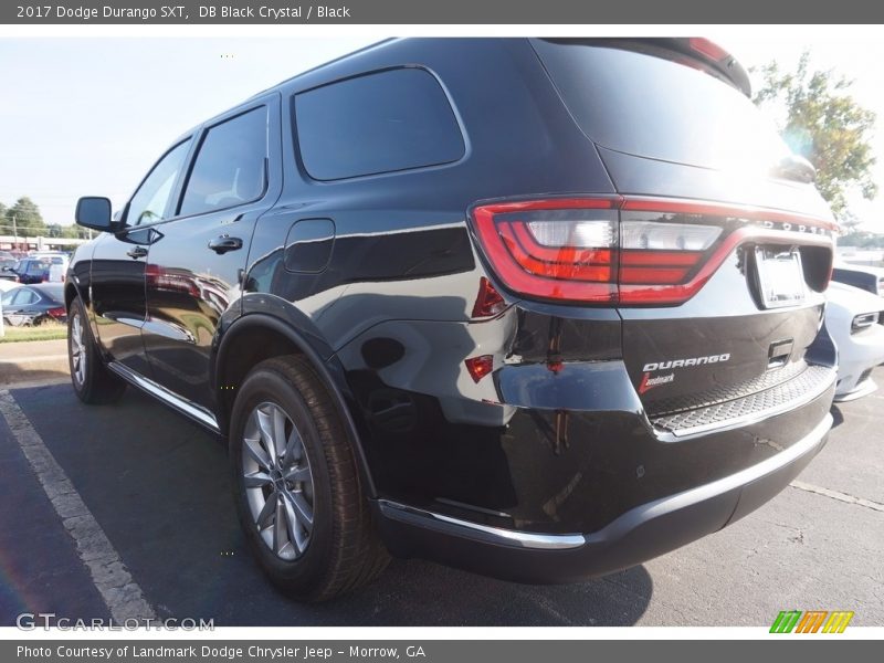 DB Black Crystal / Black 2017 Dodge Durango SXT