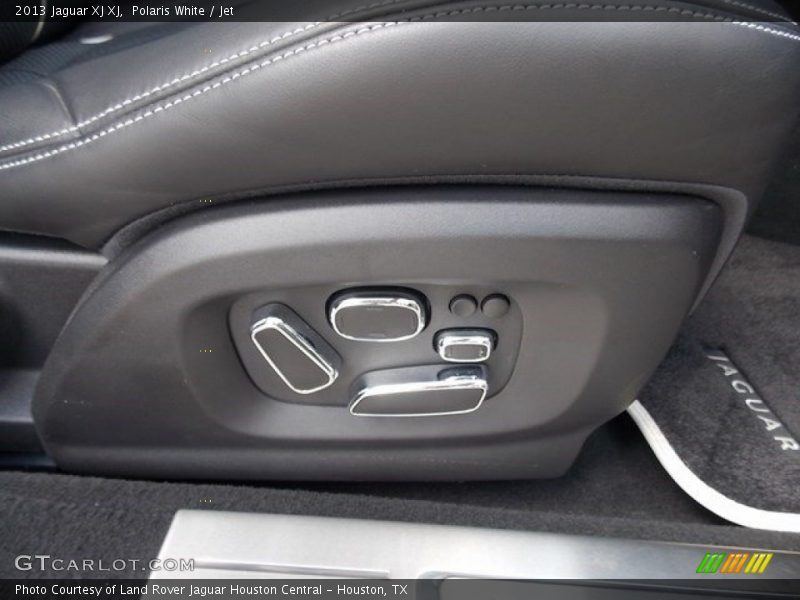 Polaris White / Jet 2013 Jaguar XJ XJ