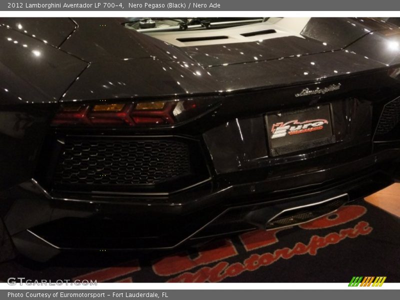 Nero Pegaso (Black) / Nero Ade 2012 Lamborghini Aventador LP 700-4