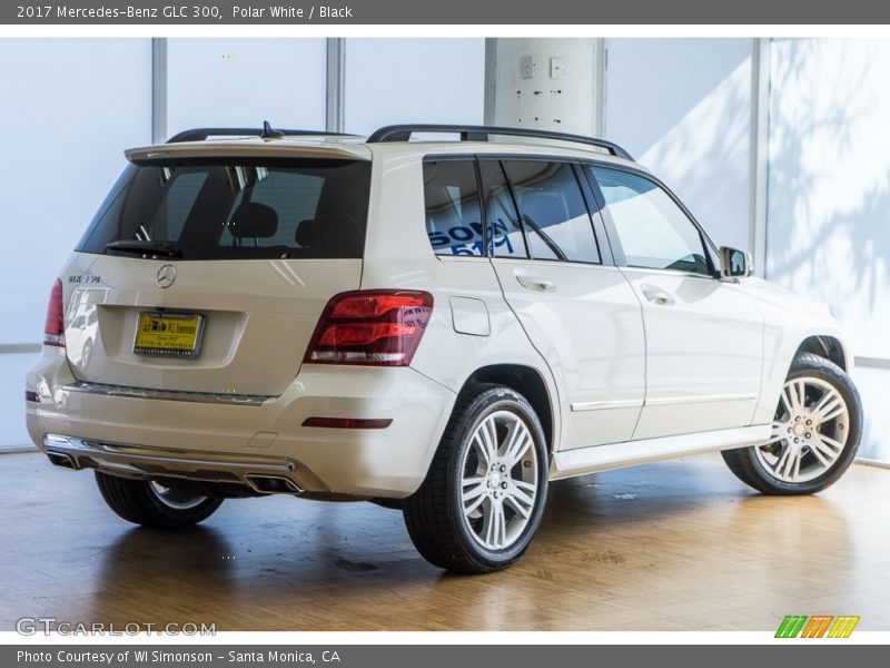 Polar White / Black 2017 Mercedes-Benz GLC 300
