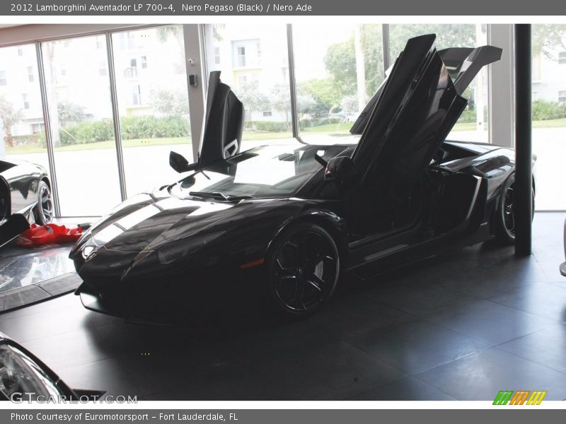 Nero Pegaso (Black) / Nero Ade 2012 Lamborghini Aventador LP 700-4