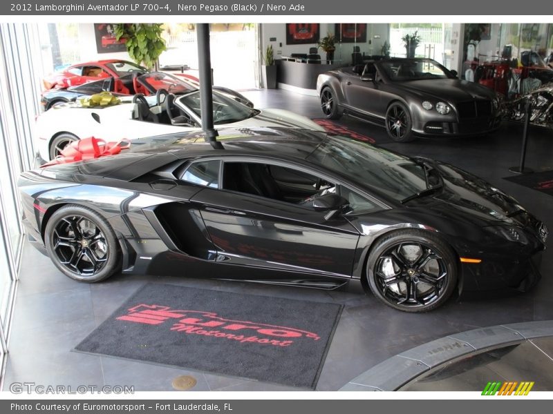 Nero Pegaso (Black) / Nero Ade 2012 Lamborghini Aventador LP 700-4