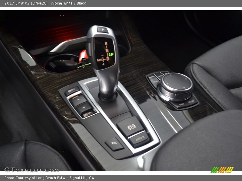 Alpine White / Black 2017 BMW X3 sDrive28i