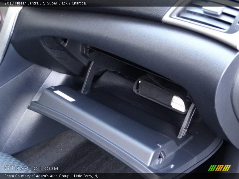 Super Black / Charcoal 2013 Nissan Sentra SR