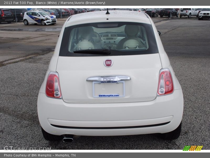 Bianco (White) / Marrone/Avorio (Brown/Ivory) 2013 Fiat 500 Pop