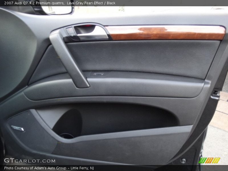 Lava Gray Pearl Effect / Black 2007 Audi Q7 4.2 Premium quattro