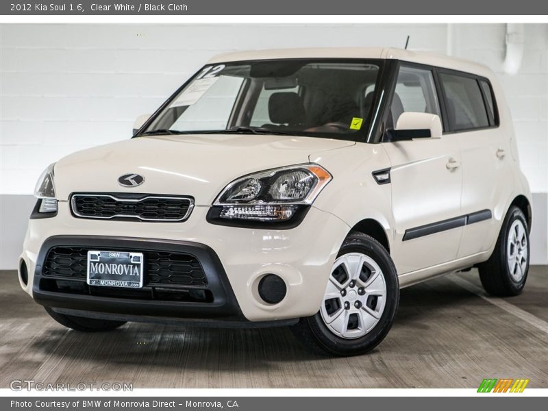 Clear White / Black Cloth 2012 Kia Soul 1.6