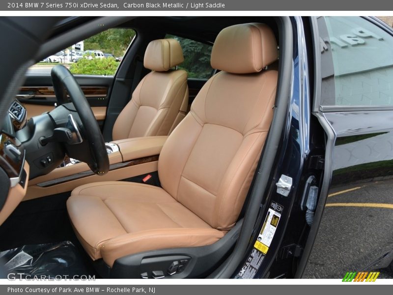Front Seat of 2014 7 Series 750i xDrive Sedan