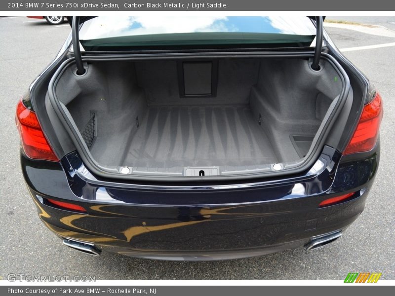  2014 7 Series 750i xDrive Sedan Trunk