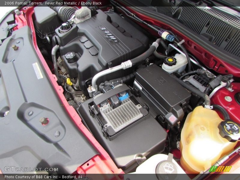 Fever Red Metallic / Ebony Black 2006 Pontiac Torrent