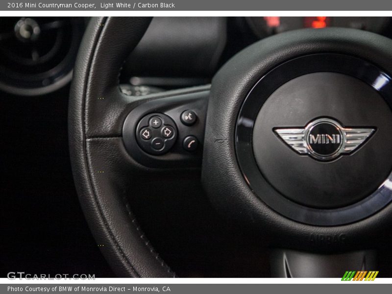 Light White / Carbon Black 2016 Mini Countryman Cooper