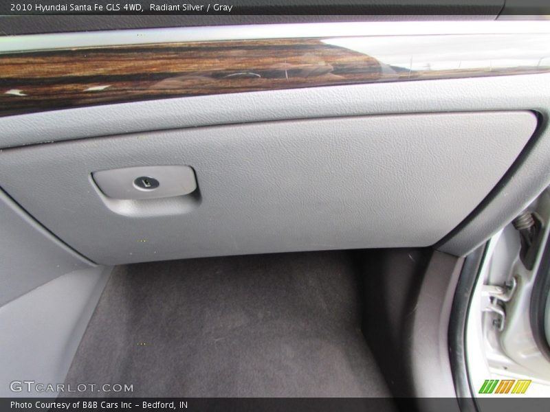 Radiant Silver / Gray 2010 Hyundai Santa Fe GLS 4WD