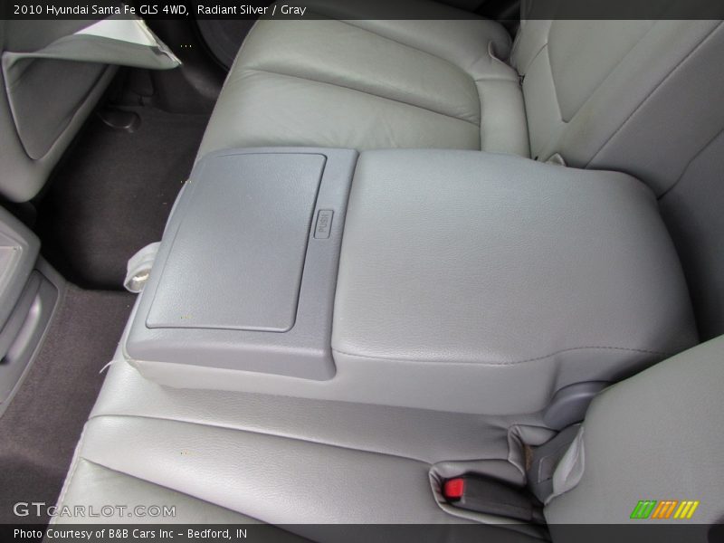 Radiant Silver / Gray 2010 Hyundai Santa Fe GLS 4WD