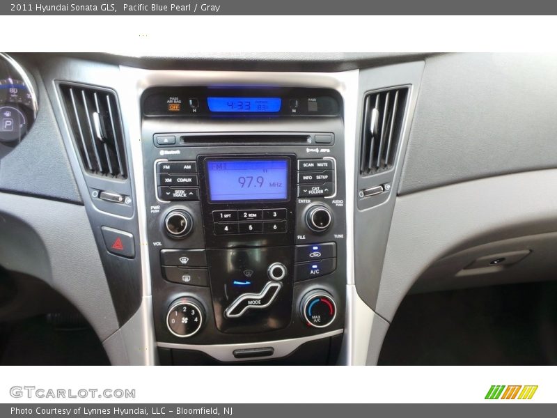 Pacific Blue Pearl / Gray 2011 Hyundai Sonata GLS