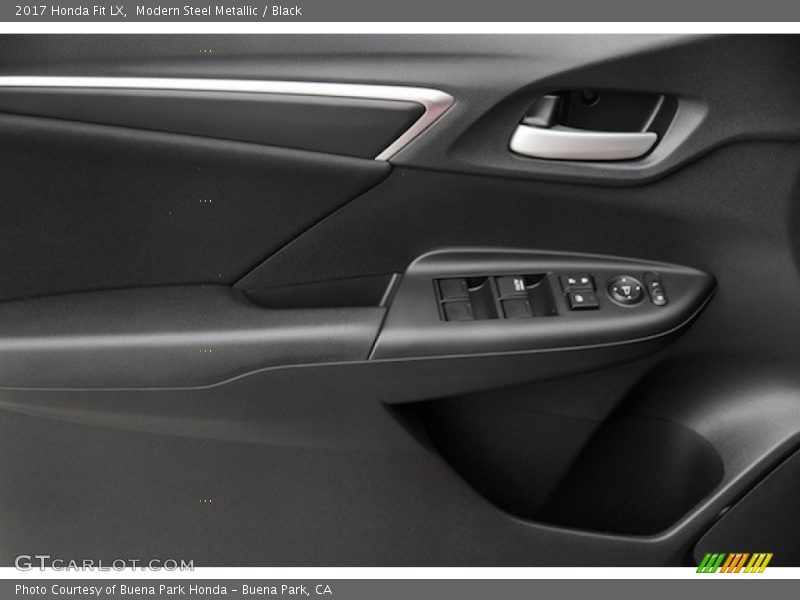 Modern Steel Metallic / Black 2017 Honda Fit LX